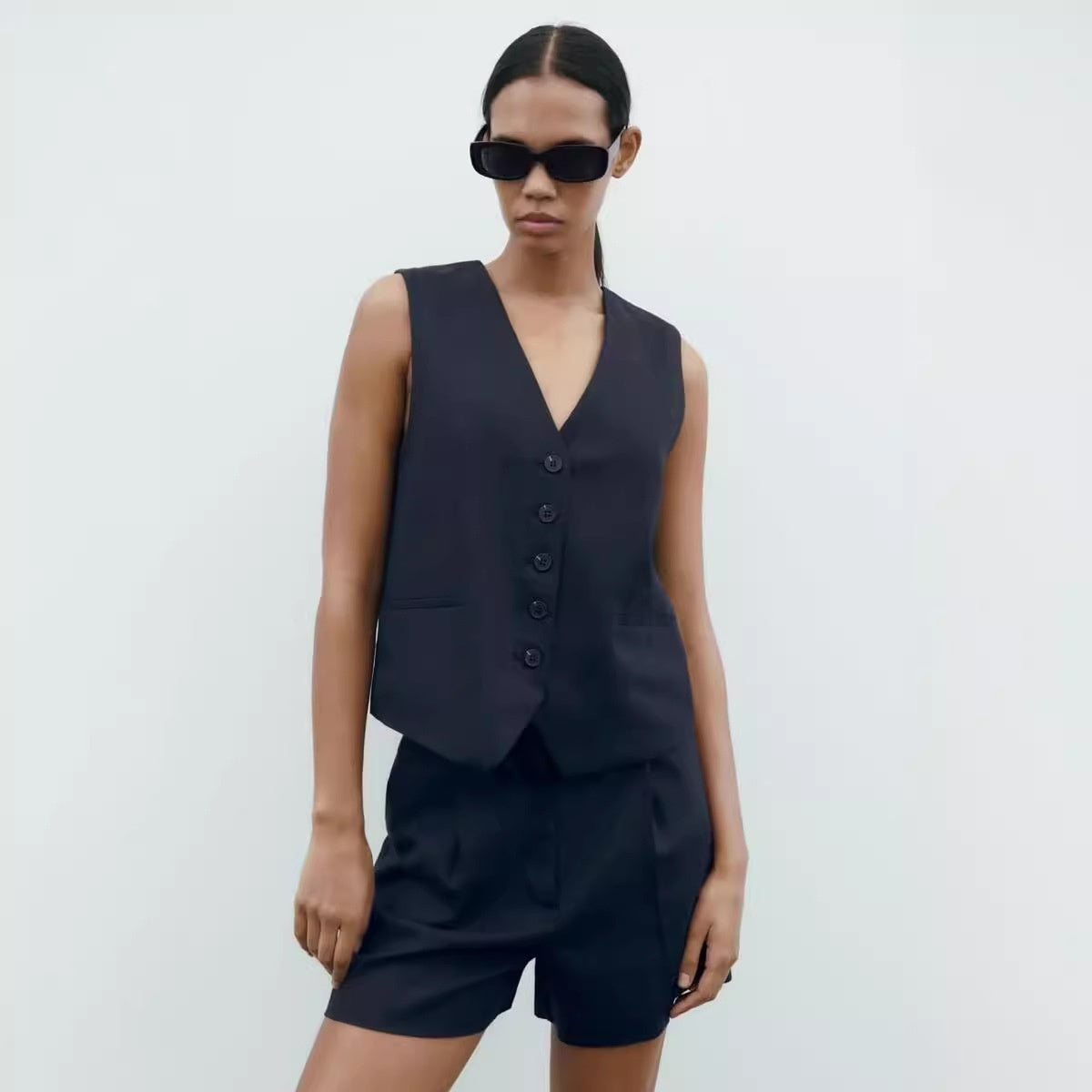 🌿 Summer-Ready – Women’s Linen Blend Sleeveless Top & Shorts Set - Daily Cozy Closet
