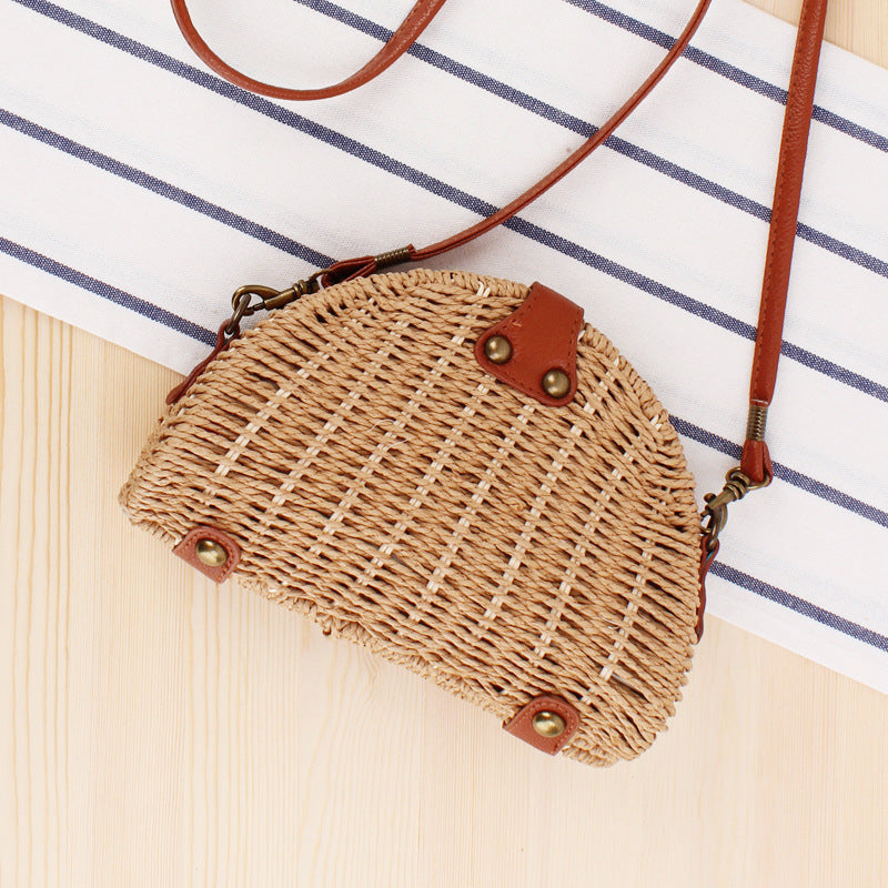 🌾 Semicircle Straw Woven Messenger Bag – Chic & Natural Summer Essential - Daily Cozy Closet