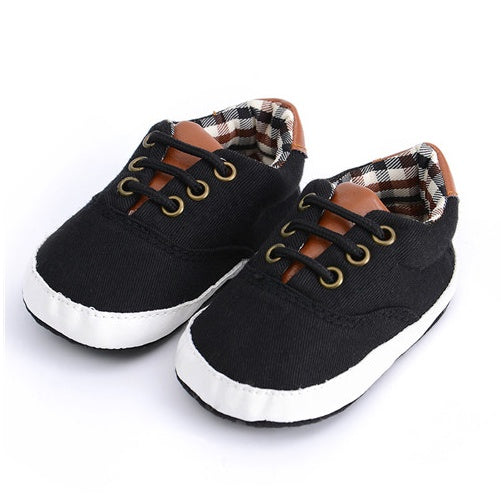 👶 Solid Color Baby Canvas Shoes – Soft Bottom Toddler Sneakers with Lace-Up Design - Daily Cozy Closet